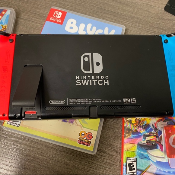 Nintendo Switch with Blue and Red Joy-Con and Game Bundle - Picture 3 of 9